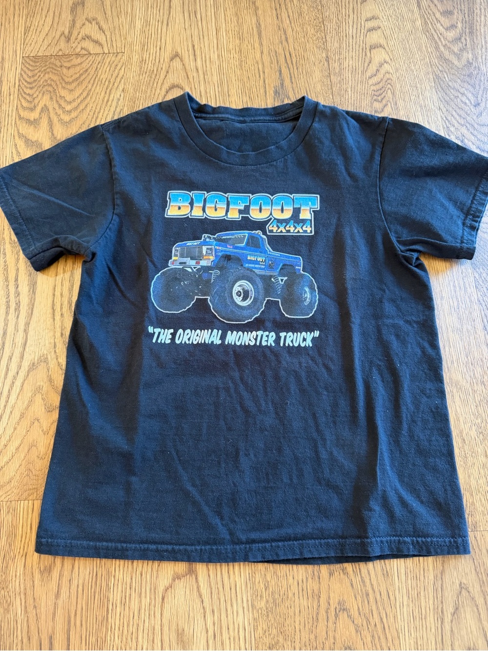 Bigfoot Black Monster Truck, Birthday Sonic & Halloween Tee Bundle Size 8 - Picture 6 of 6